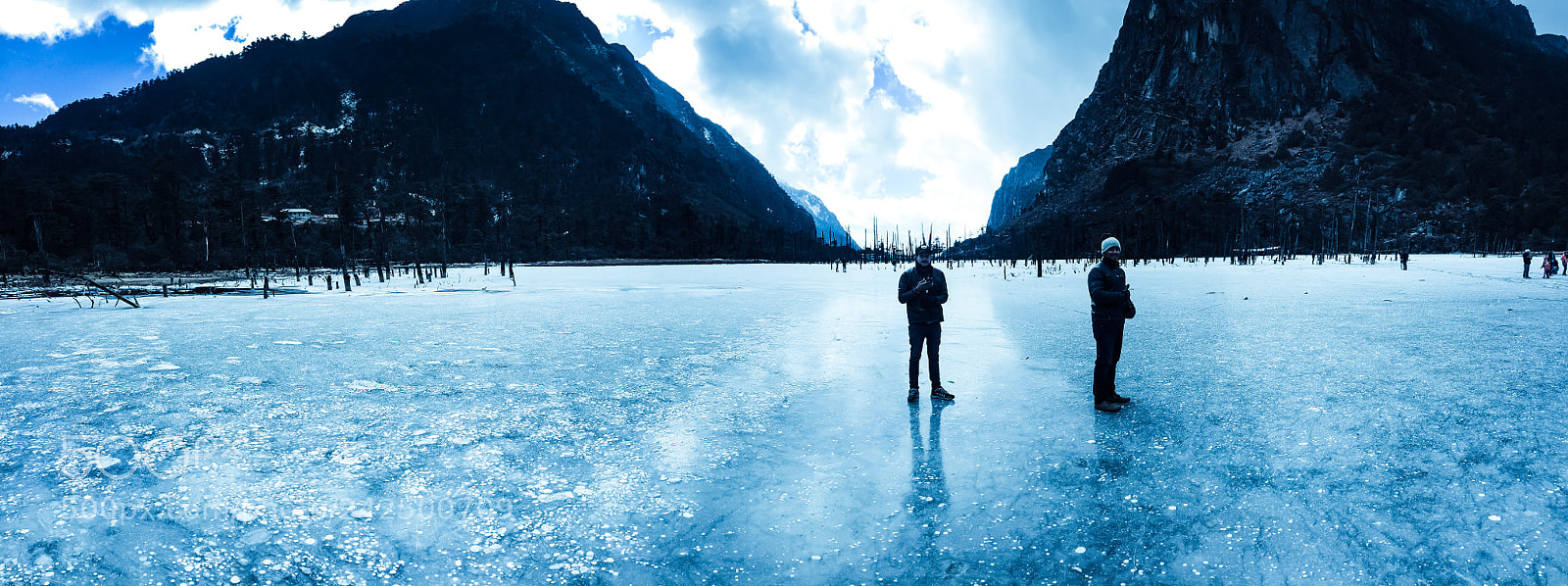 Apple iPhone 6 sample photo. Ice world photography