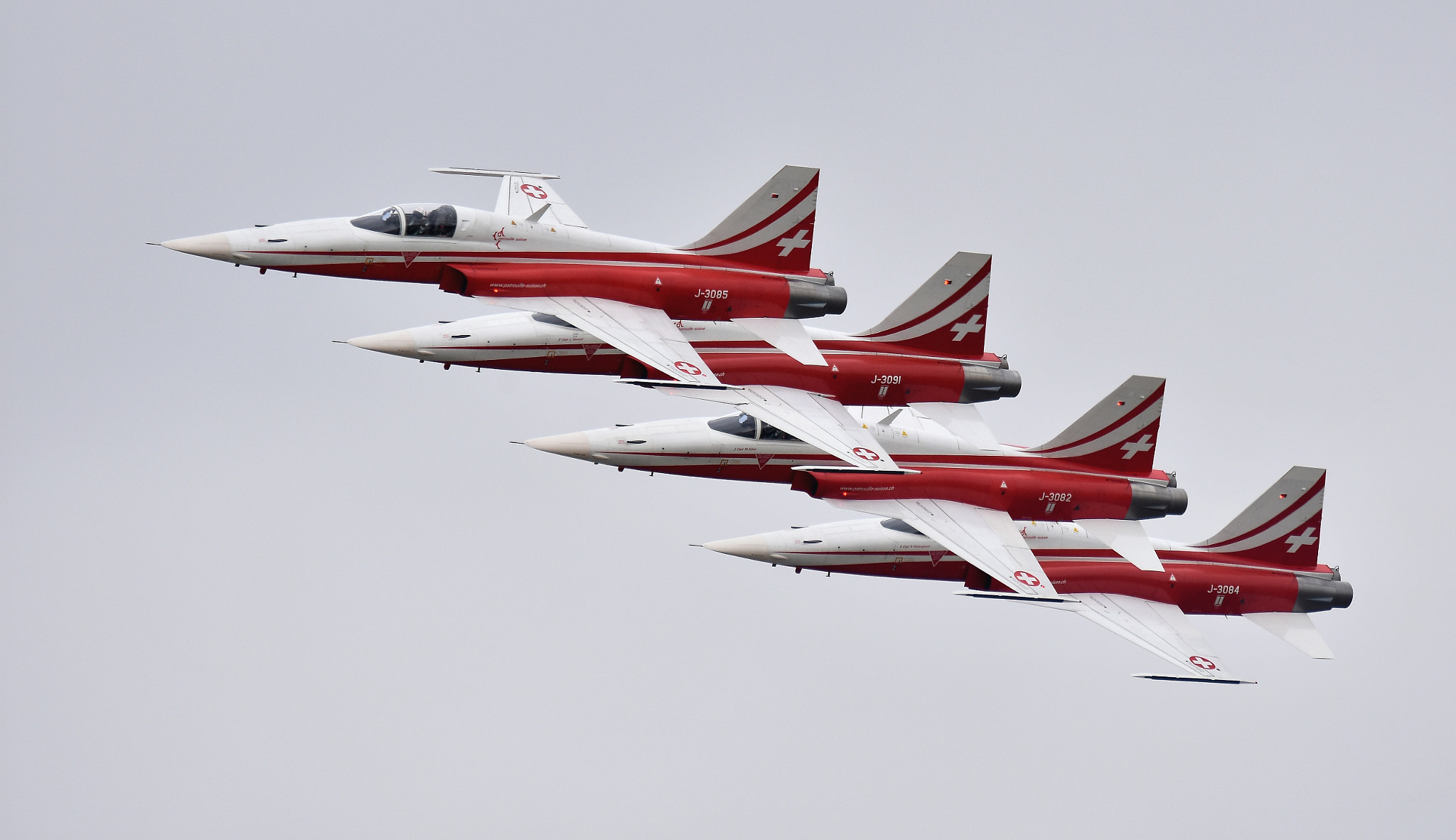 Nikon D7200 + Sigma 150-600mm F5-6.3 DG OS HSM | C sample photo. Patrouille suisse  f-5e tiger photography