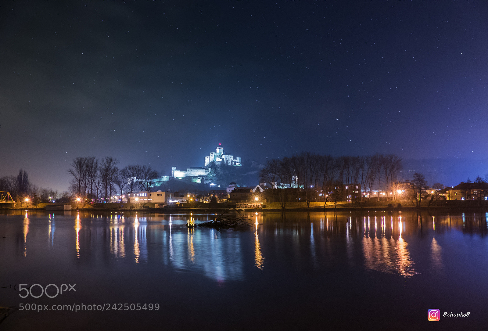 Panasonic Lumix DMC-FZ300 sample photo. Night view of trencin photography