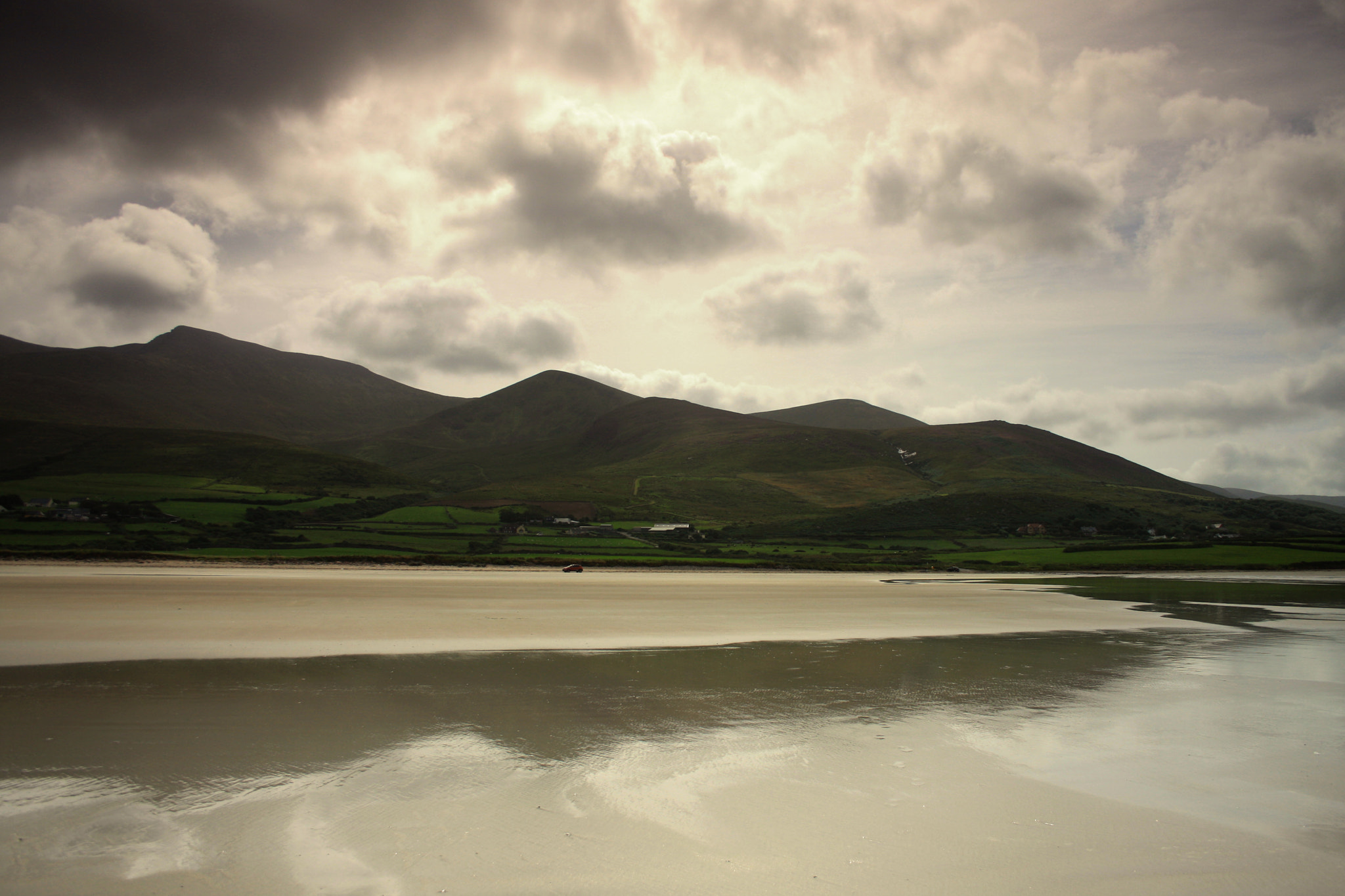 Canon EF-S 18-55mm F3.5-5.6 II sample photo. Coast, dingle, ireland photography