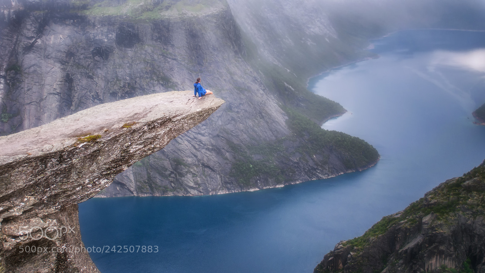 Nikon D5000 sample photo. Trolltunga photography