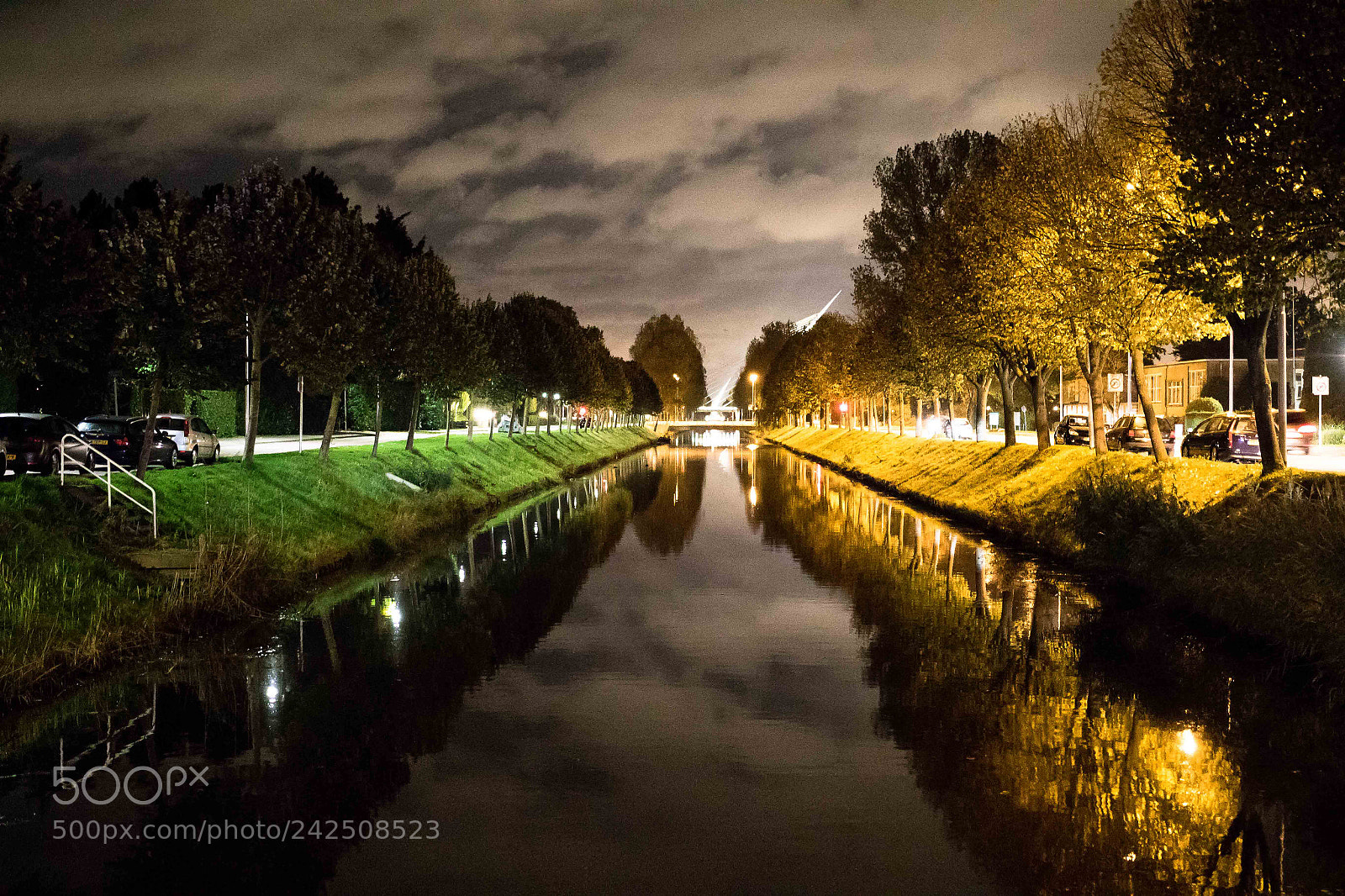 Canon EOS 7D Mark II sample photo. Different streetlights photography