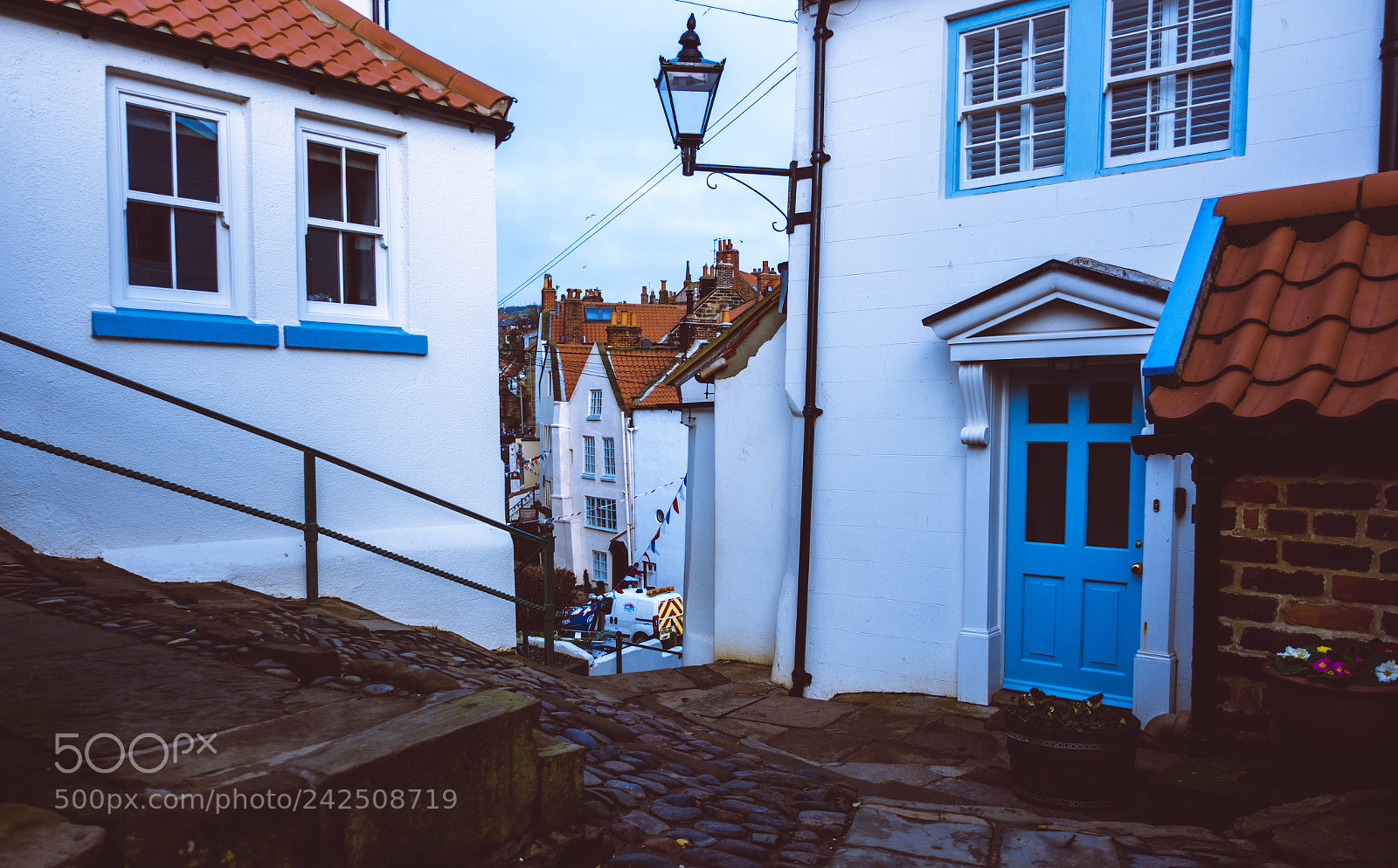 Sony DSC-RX100M5 sample photo. Robin hoods bay cobbled photography