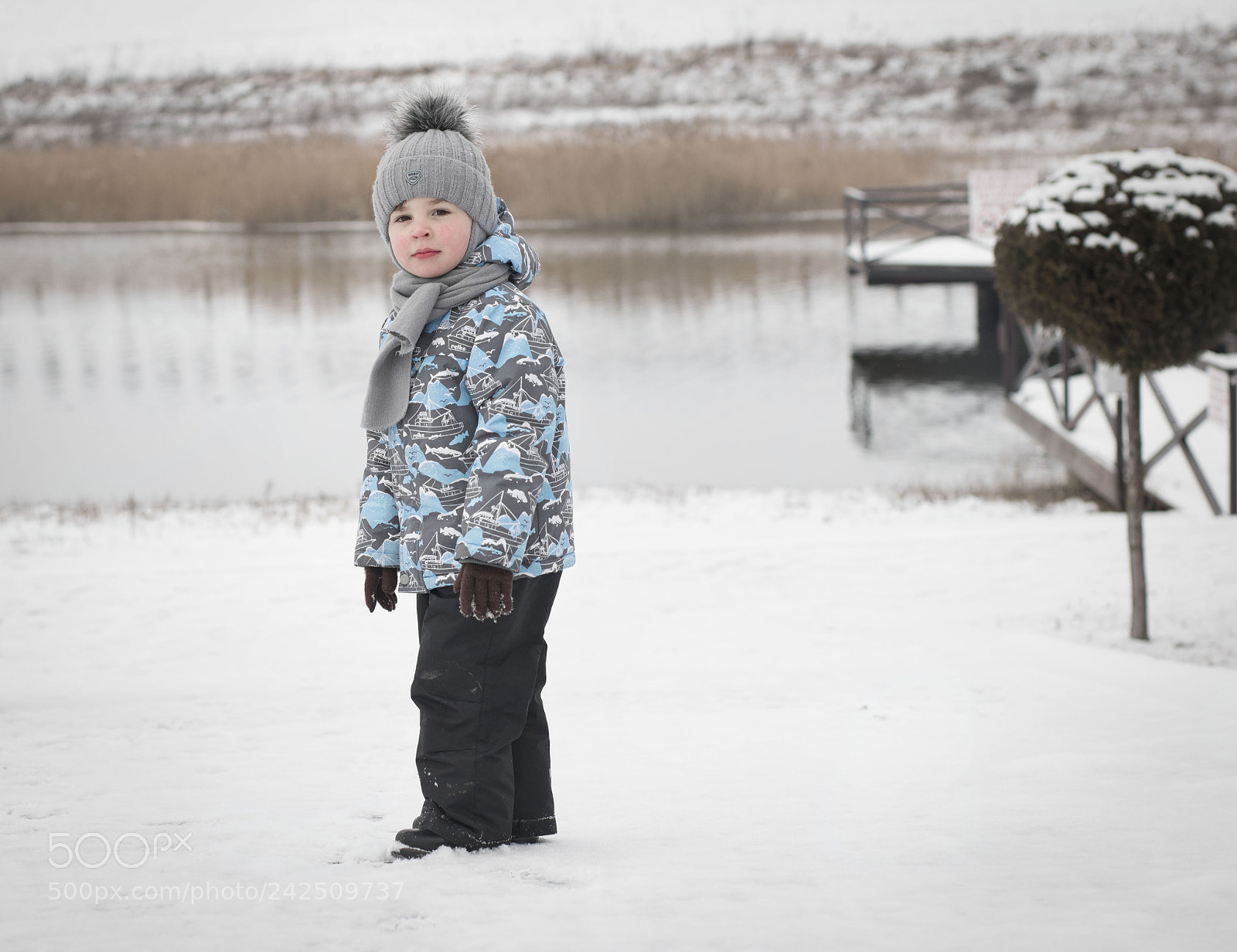 Canon EOS 750D (EOS Rebel T6i / EOS Kiss X8i) sample photo. White weather photography