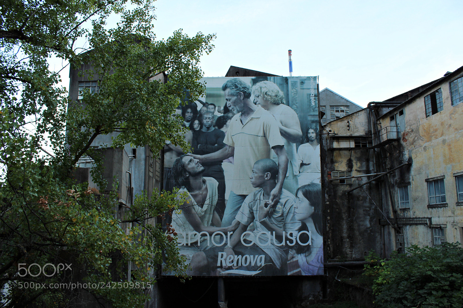 Canon EOS 1300D (EOS Rebel T6 / EOS Kiss X80) sample photo. Old factory photography