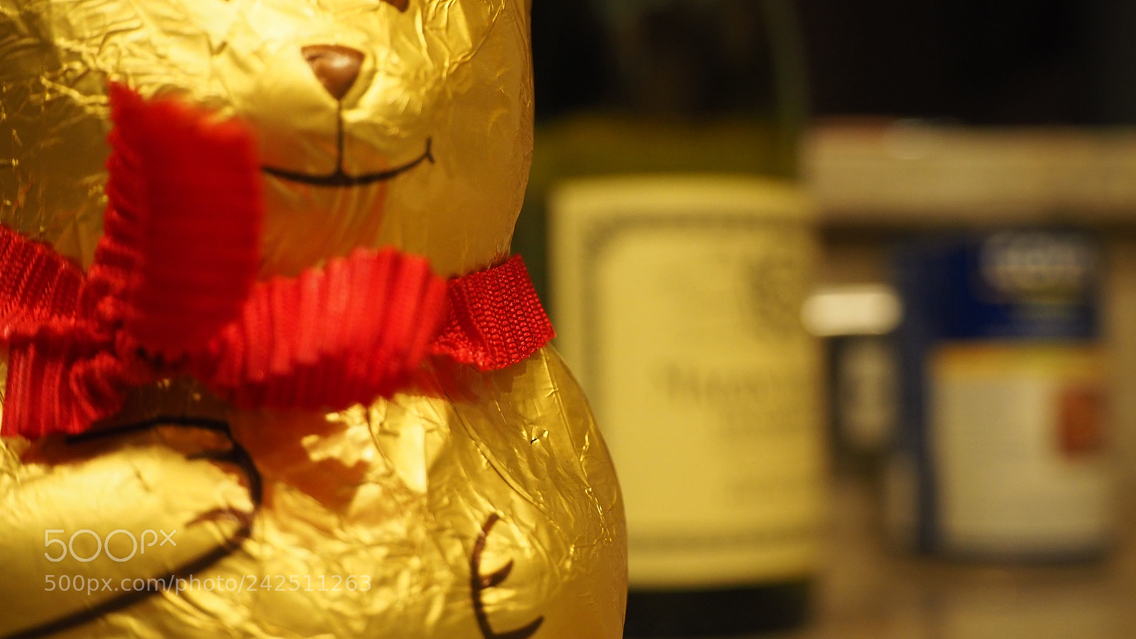 Olympus OM-D E-M10 III sample photo. Lindt bear photography