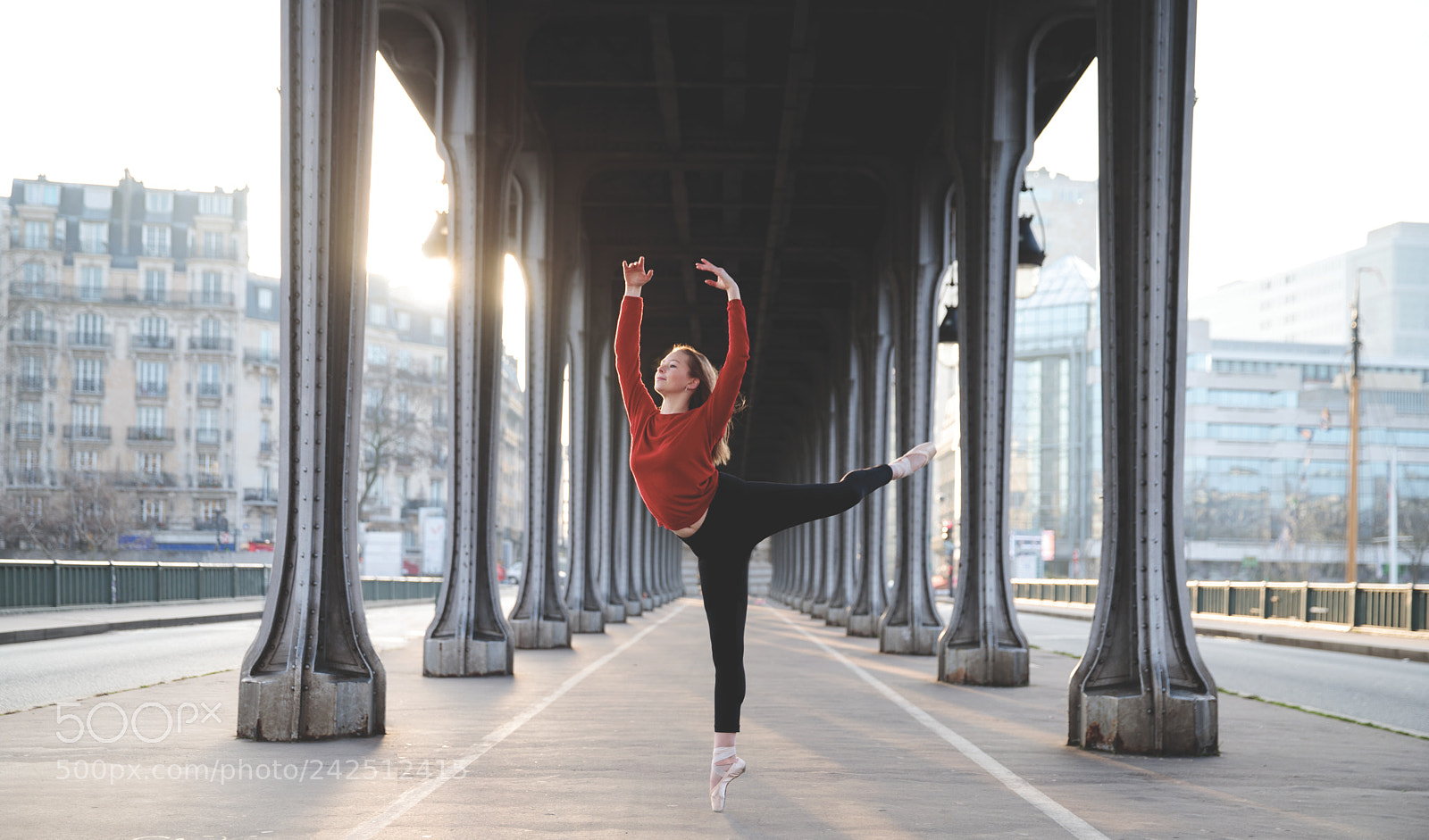 Canon EOS 6D Mark II sample photo. Ballet dancer in paris | 05 photography