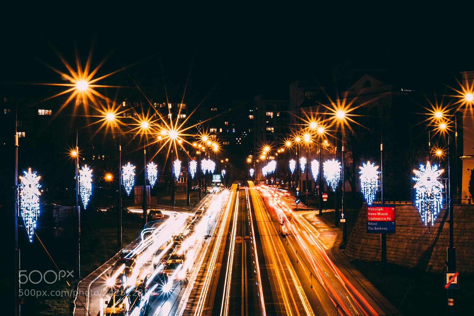 Canon EOS 750D (EOS Rebel T6i / EOS Kiss X8i) sample photo. Evening traffic photography
