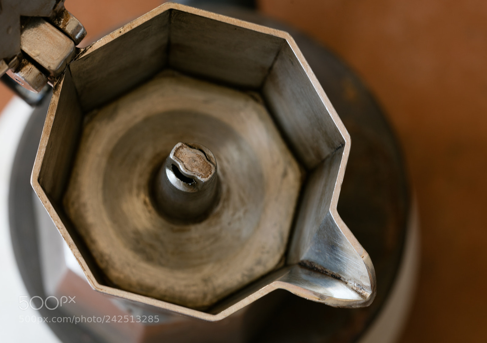 Canon EOS 5DS R sample photo. Coffeepot ln a top photography