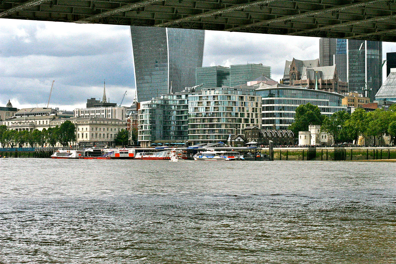 Canon EOS 30D sample photo. The city from the photography