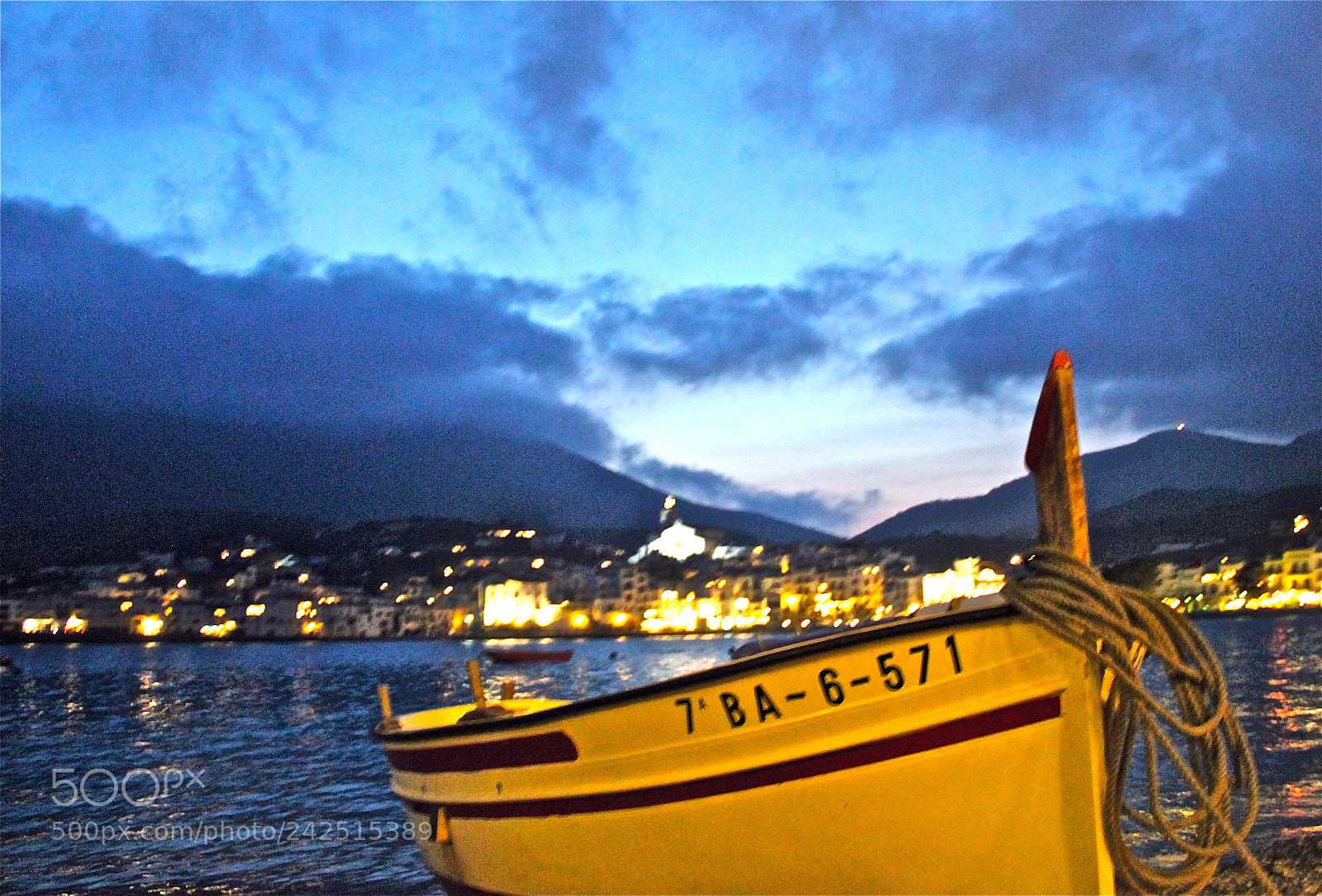 Canon EOS 550D (EOS Rebel T2i / EOS Kiss X4) sample photo. The loner boat photography