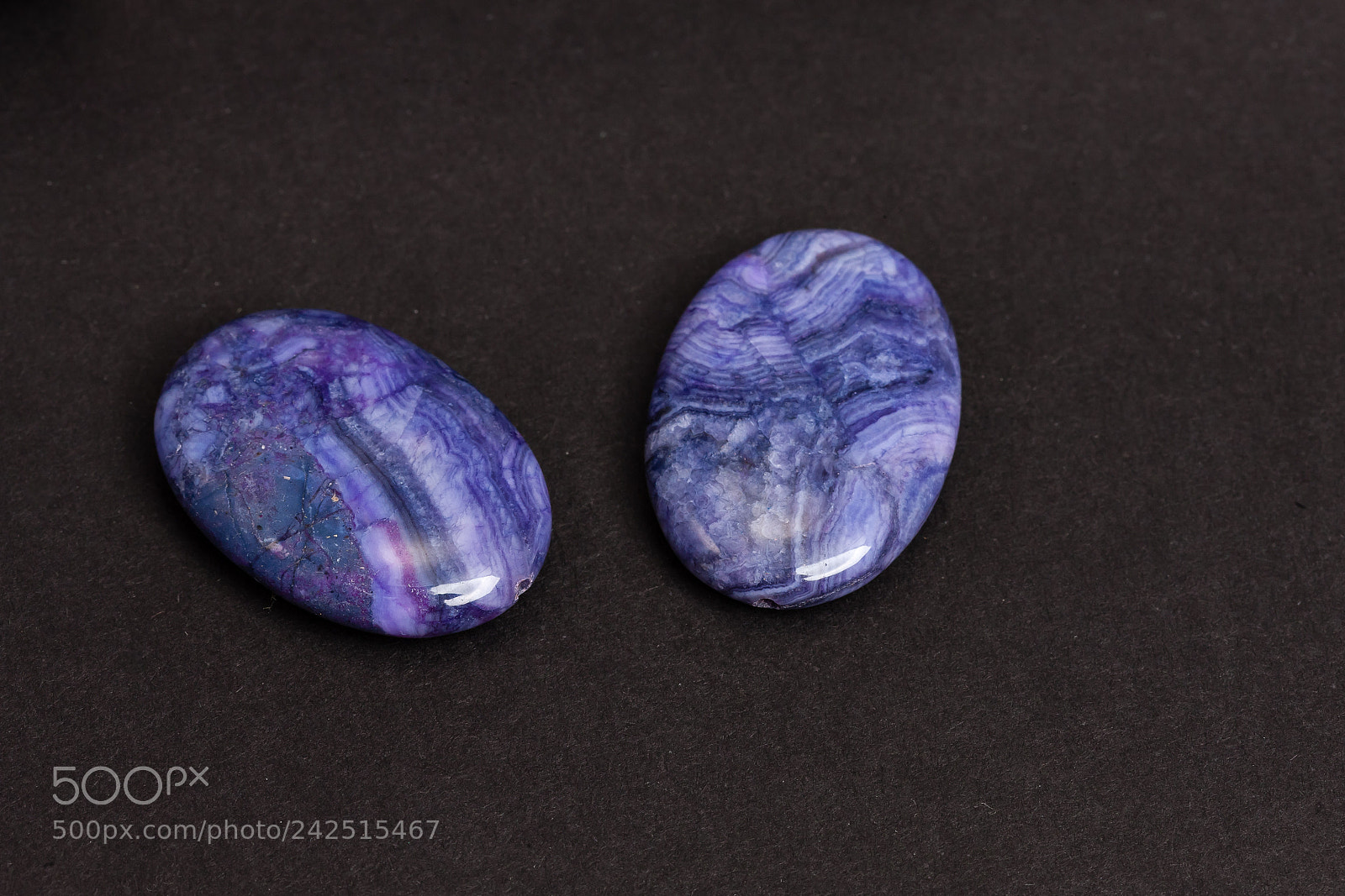 Canon EOS-1Ds Mark III sample photo. Couple of purple flat photography