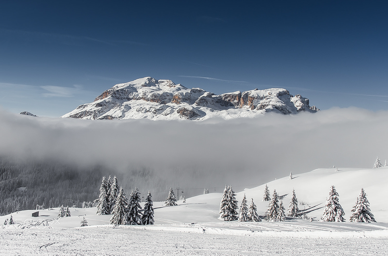 Canon EOS 77D (EOS 9000D / EOS 770D) sample photo. Winter in the dolomites photography