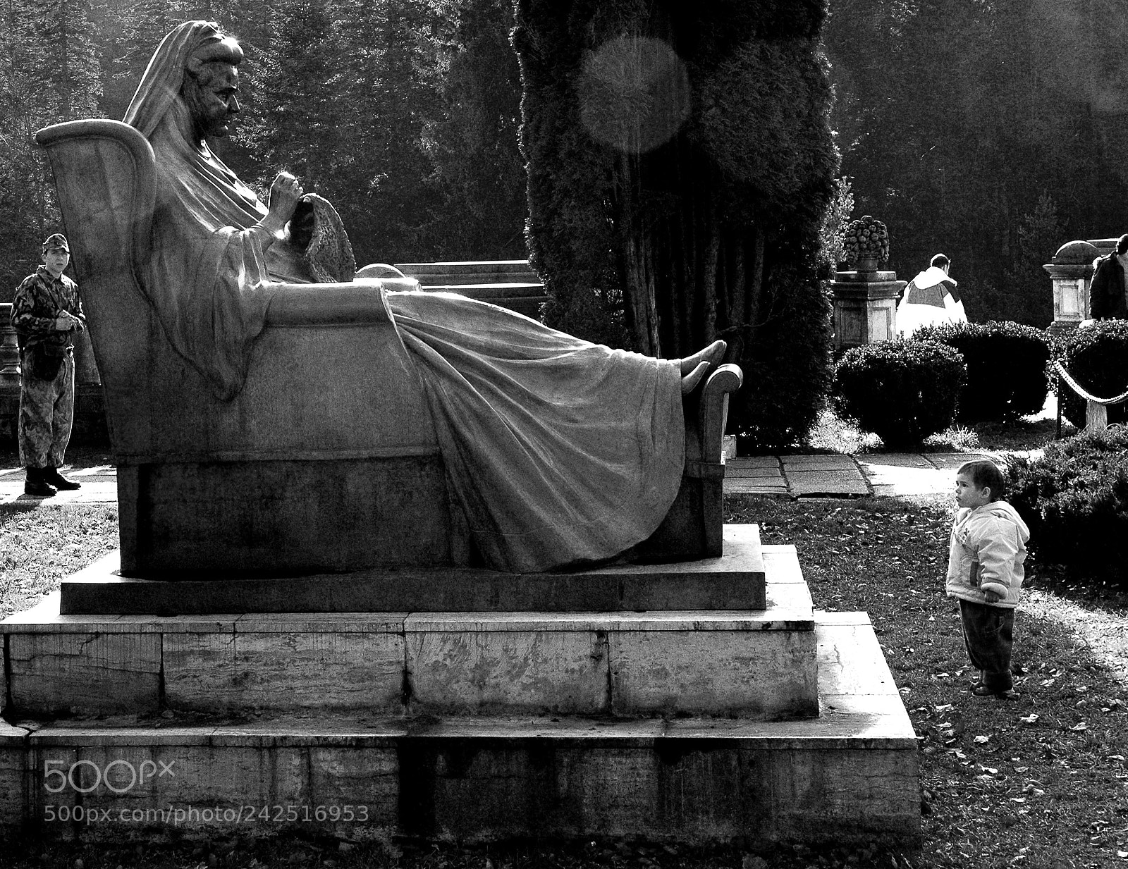 Nikon D70s sample photo. Different sides photography