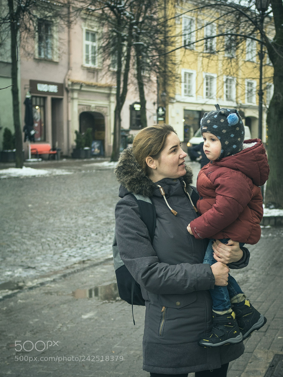 Olympus OM-D E-M5 II sample photo. Mother and son photography
