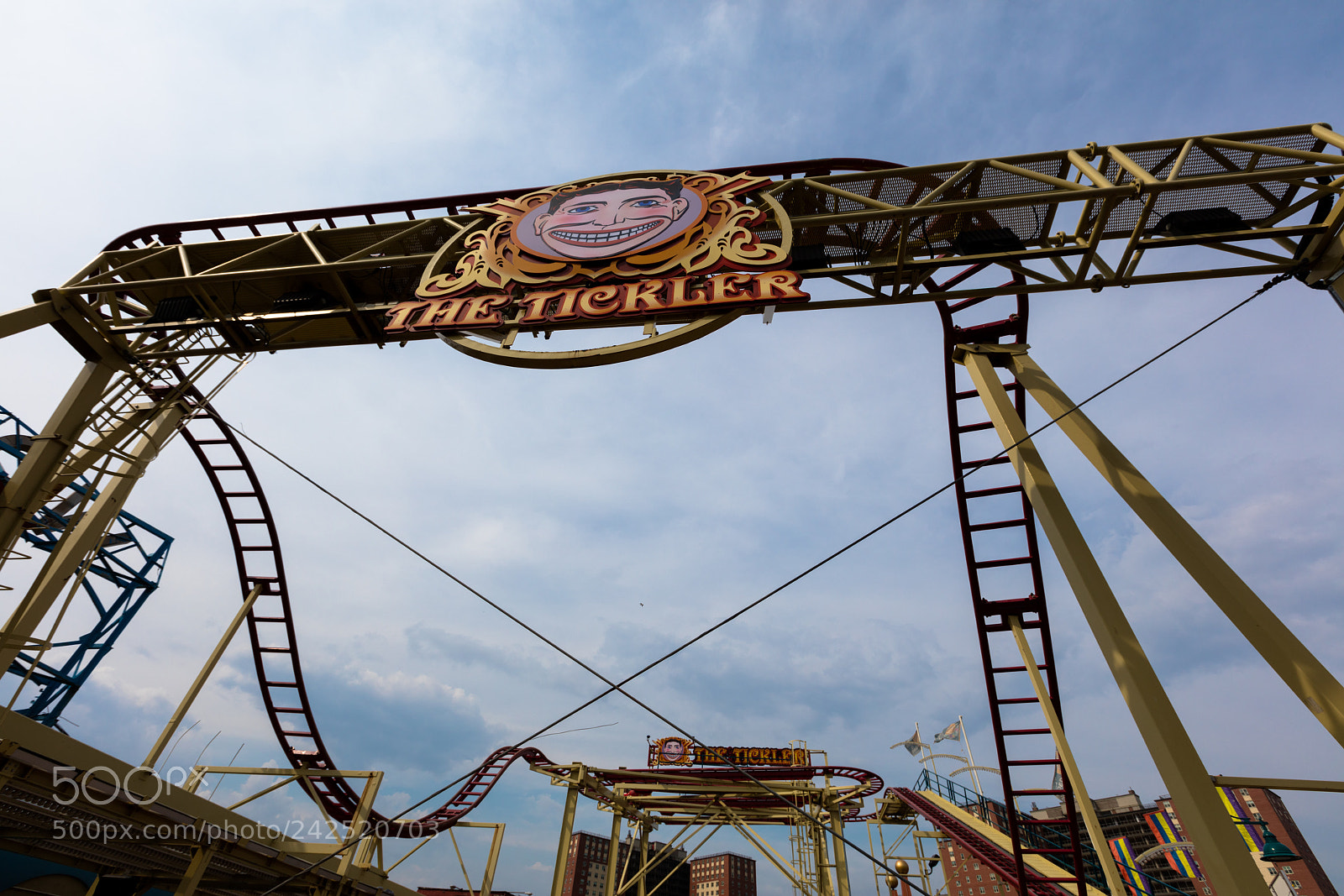 Canon EOS 5DS R sample photo. Coney island, nyc photography