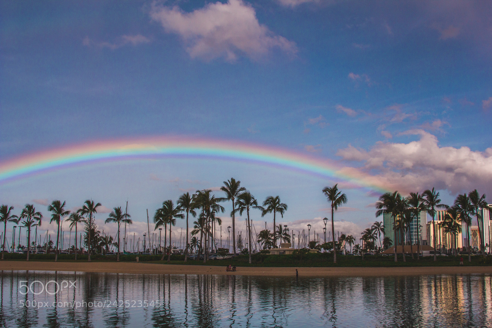 Canon EOS 550D (EOS Rebel T2i / EOS Kiss X4) sample photo. Rainbow in hawaii photography