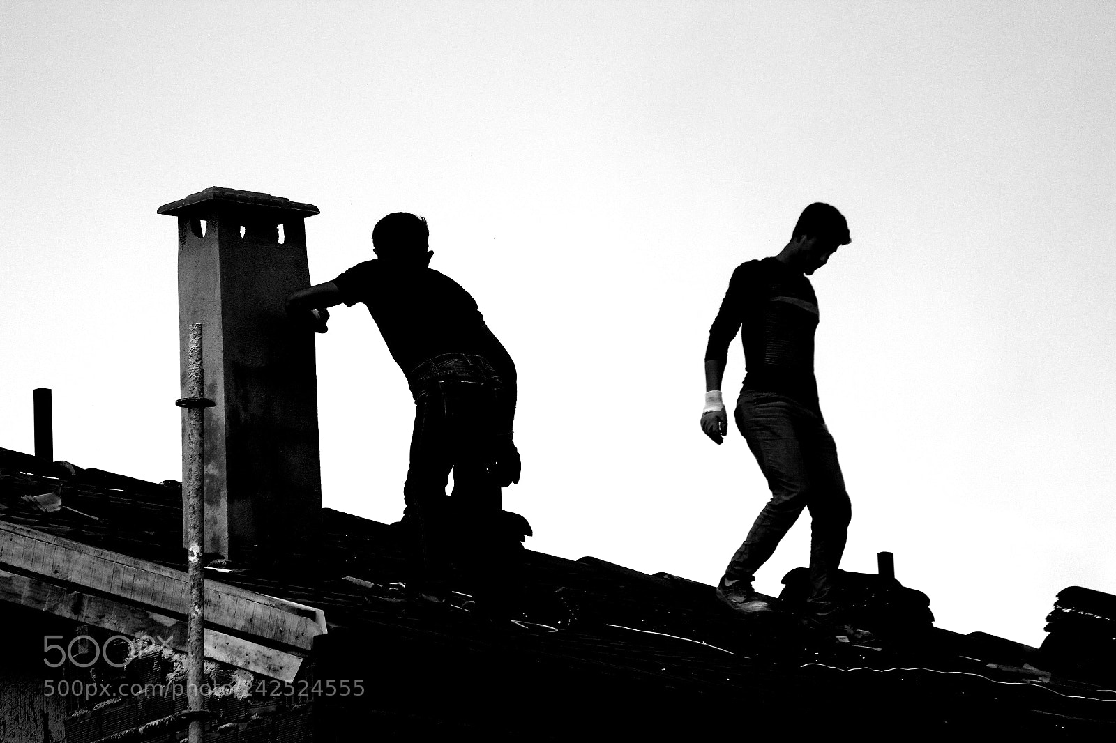 Canon EF-S 55-250mm F4-5.6 IS II sample photo. Workers photography