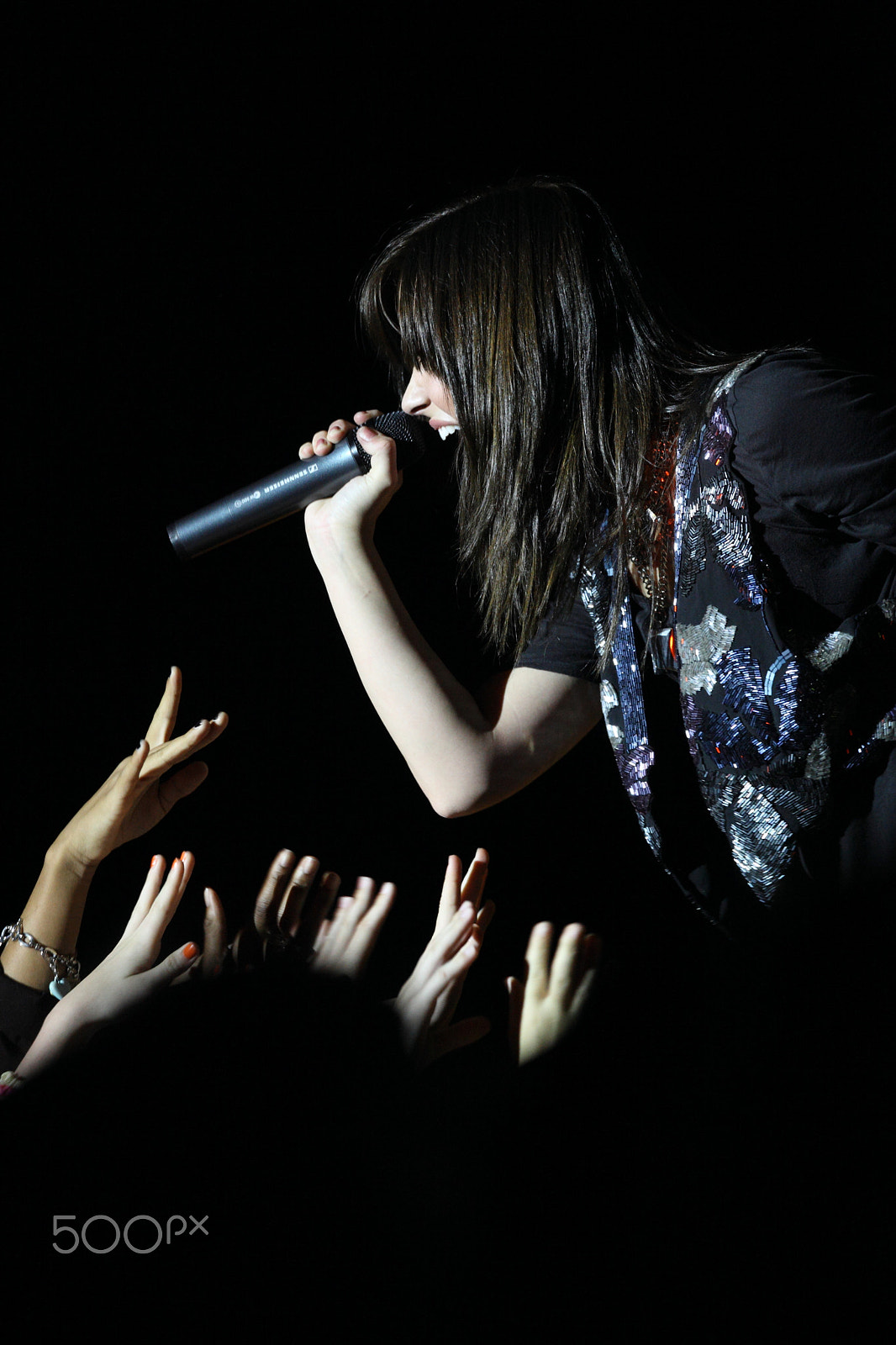 Canon EF 400mm F2.8L IS USM sample photo. Demi lovato at atlantis, paradise island. photography