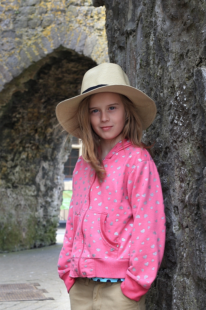 Canon EOS-1D X sample photo. Sue in a hat photography