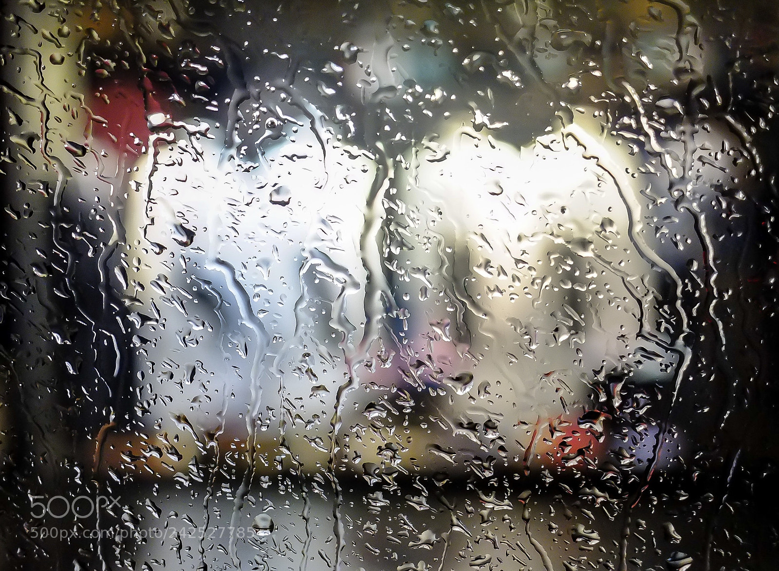 Fujifilm X10 sample photo. Rain photography
