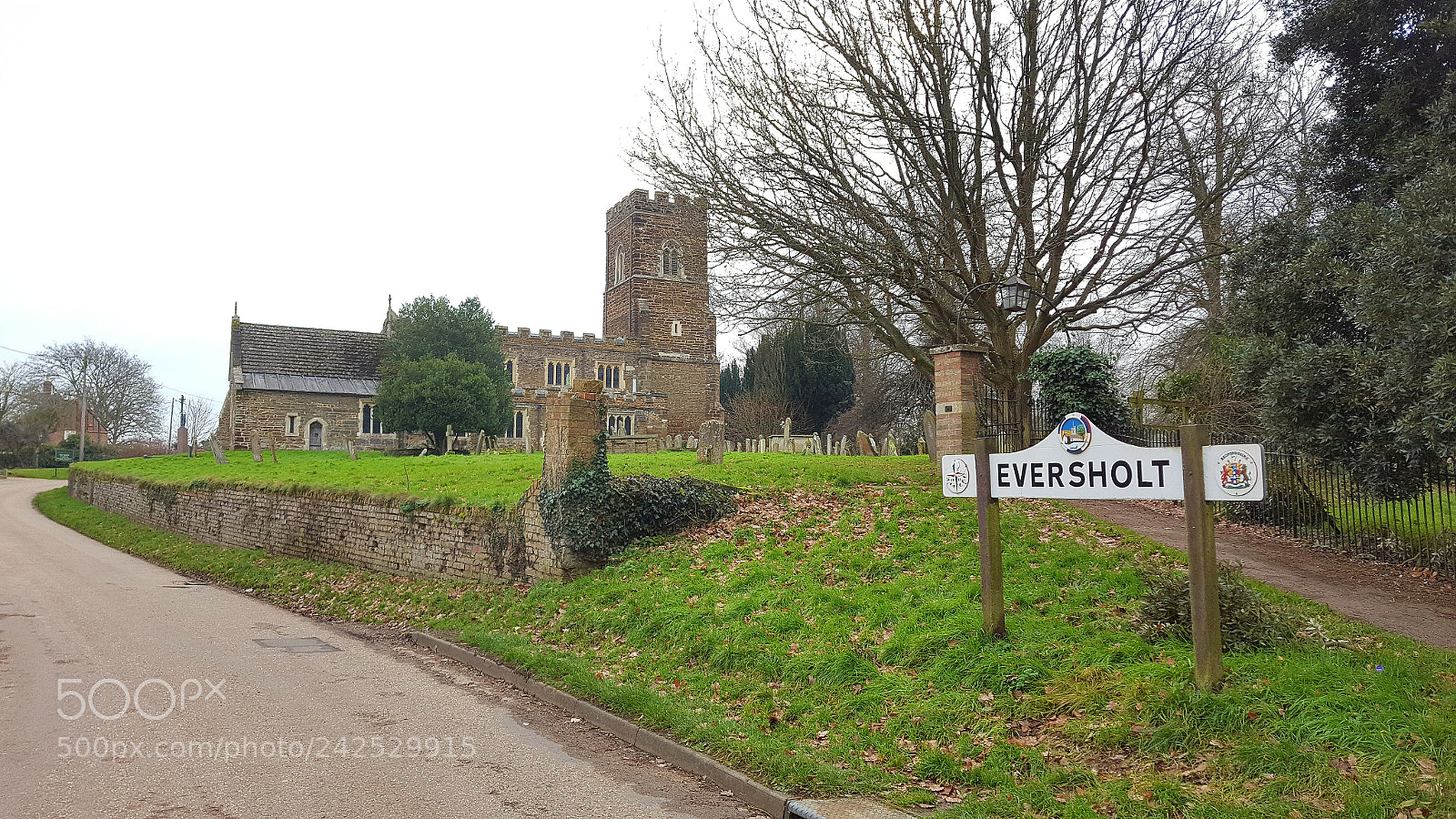 Samsung Galaxy S6 sample photo. Eversholt church photography