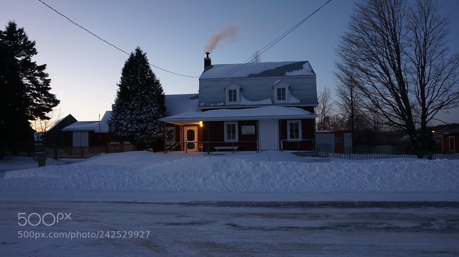 Sony Alpha a5000 (ILCE 5000) sample photo. La porte est ouverte photography