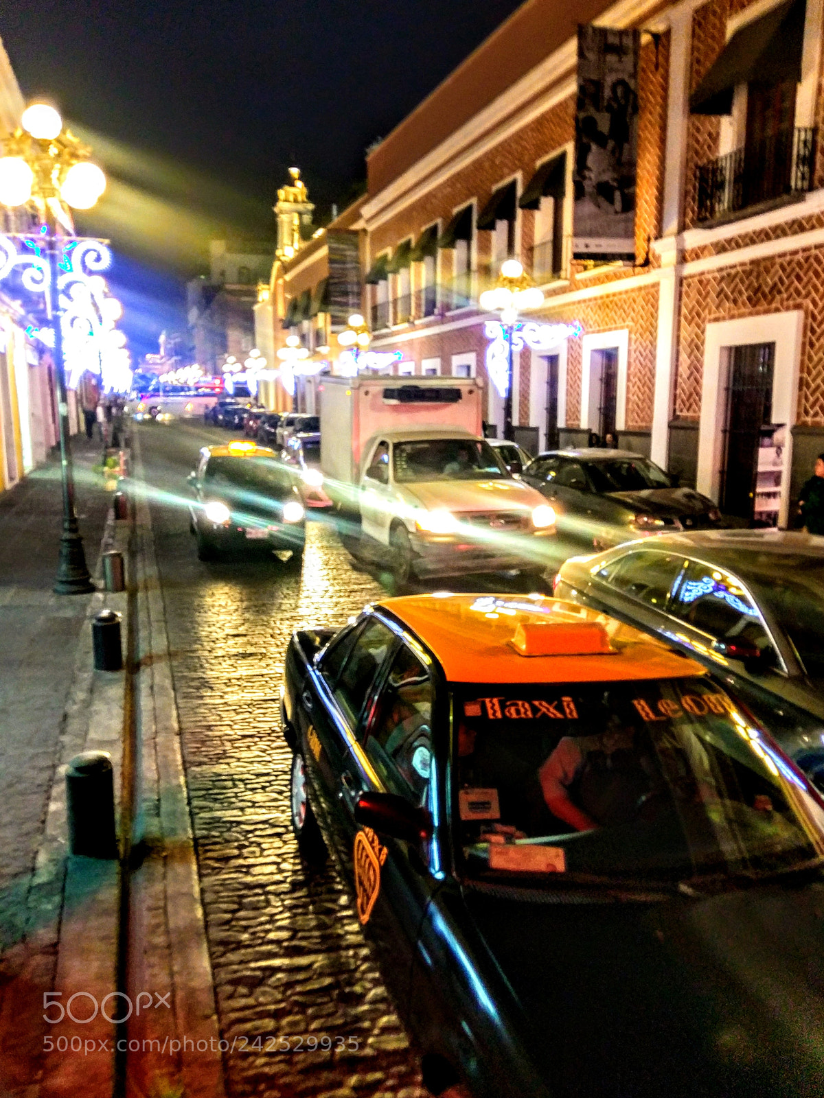 HTC 10 sample photo. Puebla at night photography