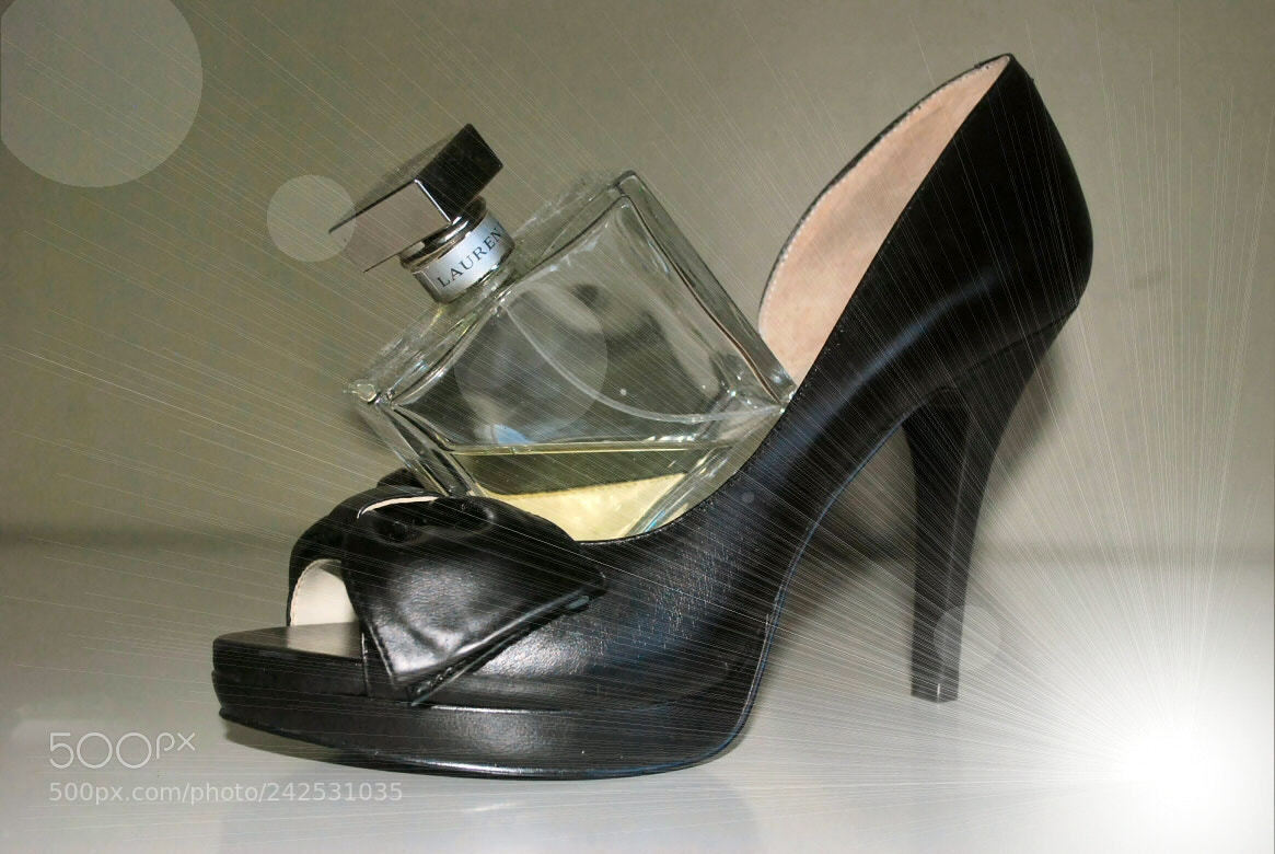 Nikon D80 sample photo. Perfume photography