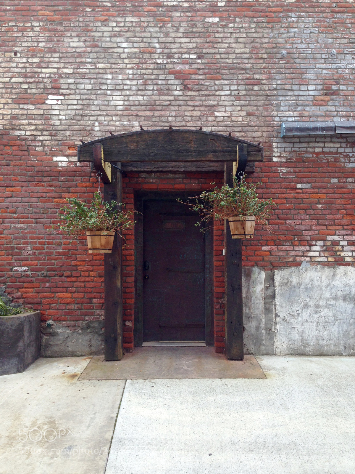 Apple iPhone 5 sample photo. Doorways photography