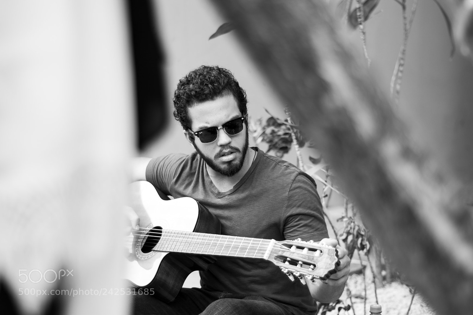 Nikon D7100 sample photo. Tuning the guitar photography