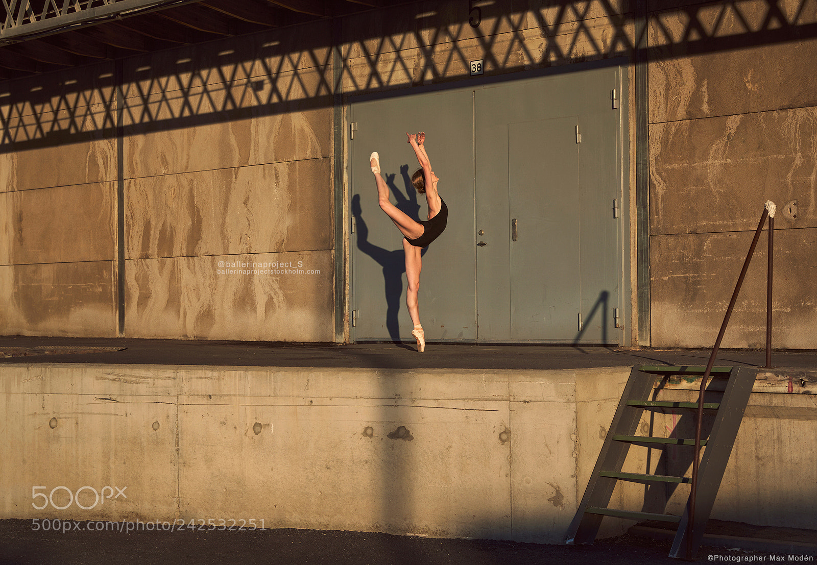 Canon EOS-1D X sample photo. Ballerina in frihamnen nr.4 photography
