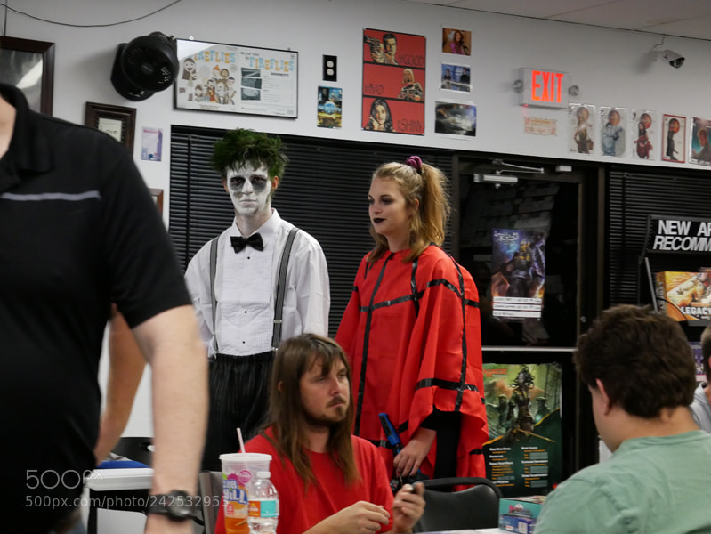 Panasonic Lumix DMC-G85 (Lumix DMC-G80) sample photo. Serenity halloween party () photography