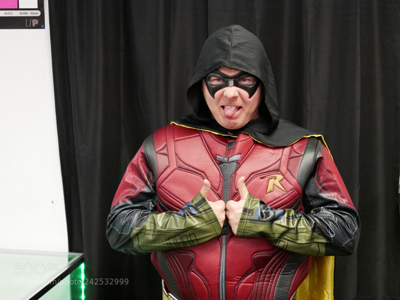Panasonic Lumix DMC-G85 (Lumix DMC-G80) sample photo. Serenity halloween party () photography