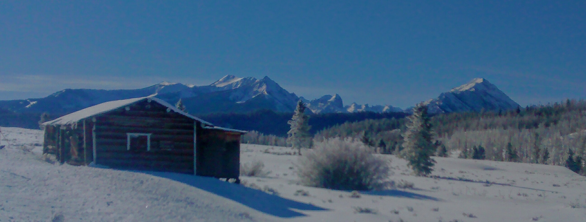 Motorola Moto G (1st Gen) sample photo. Sawtooths view with old cabin photography