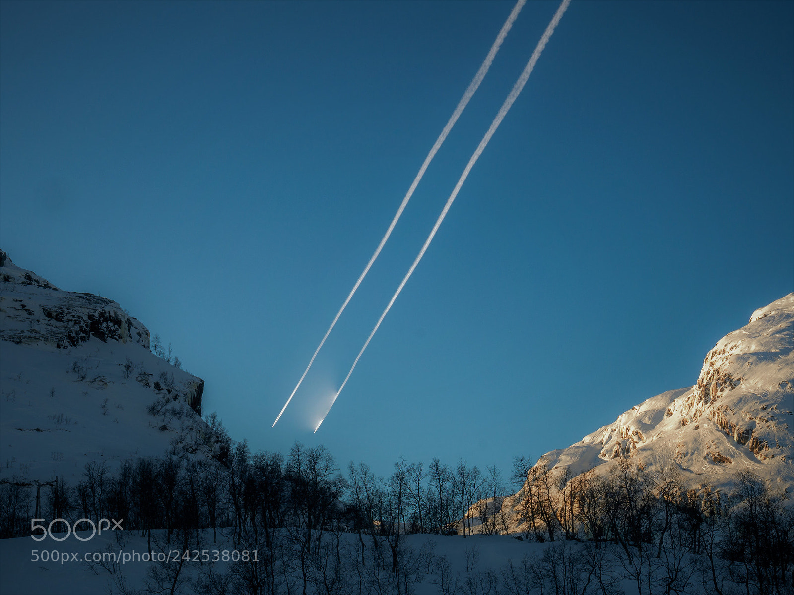 Olympus OM-D E-M10 II sample photo. Breaking the sound barrier photography