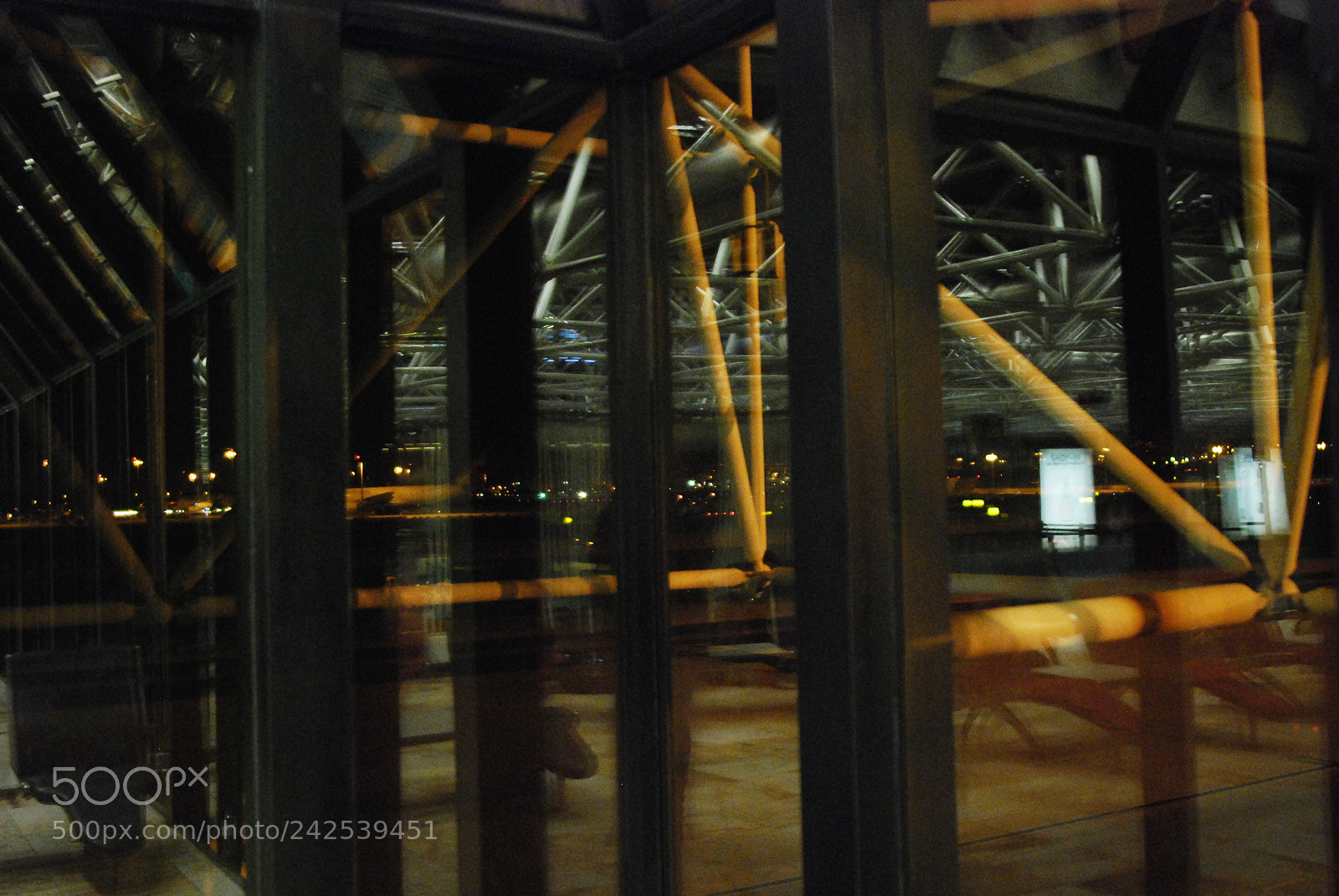Nikon D80 sample photo. Aeroporto lisboa photography