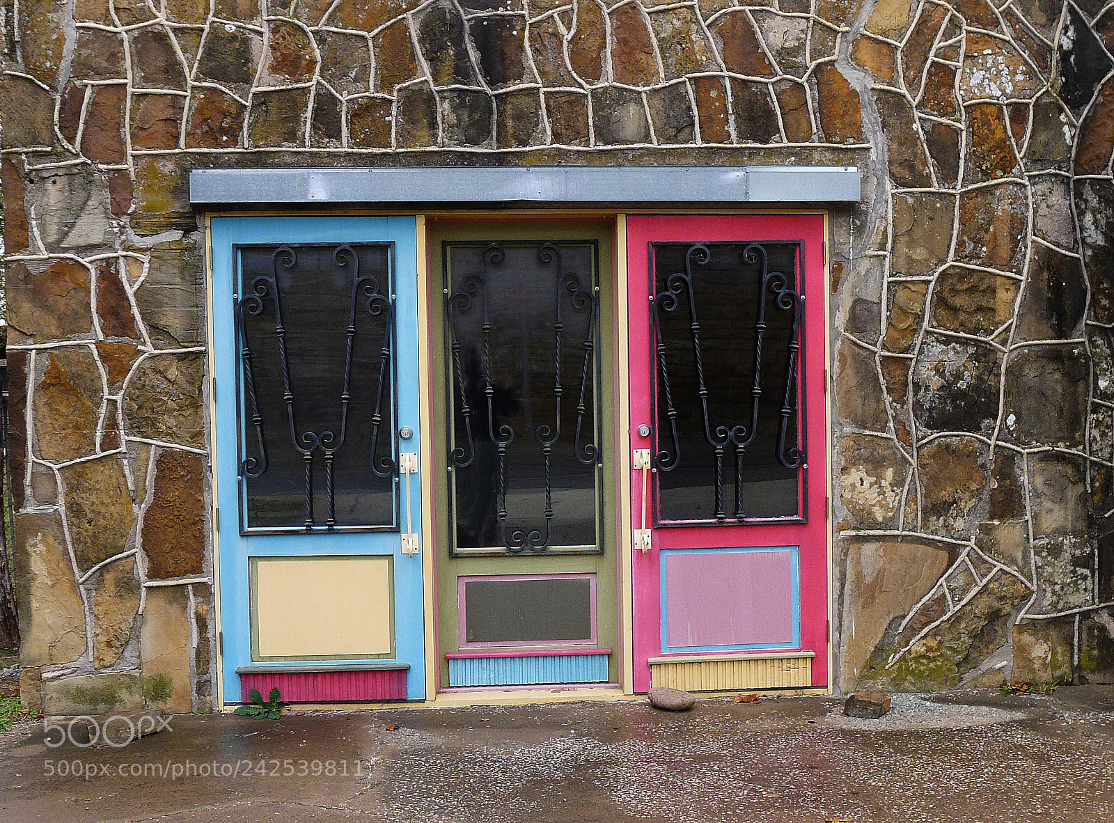 Panasonic Lumix DMC-LX5 sample photo. 3 doors photography