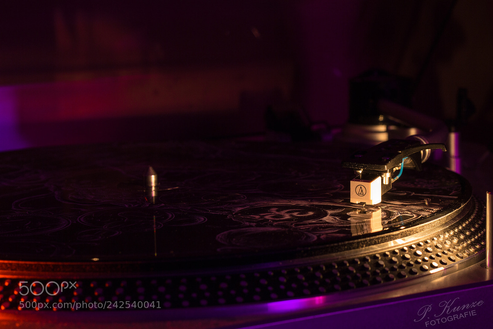 Canon EOS 60D sample photo. Vinyl is love photography