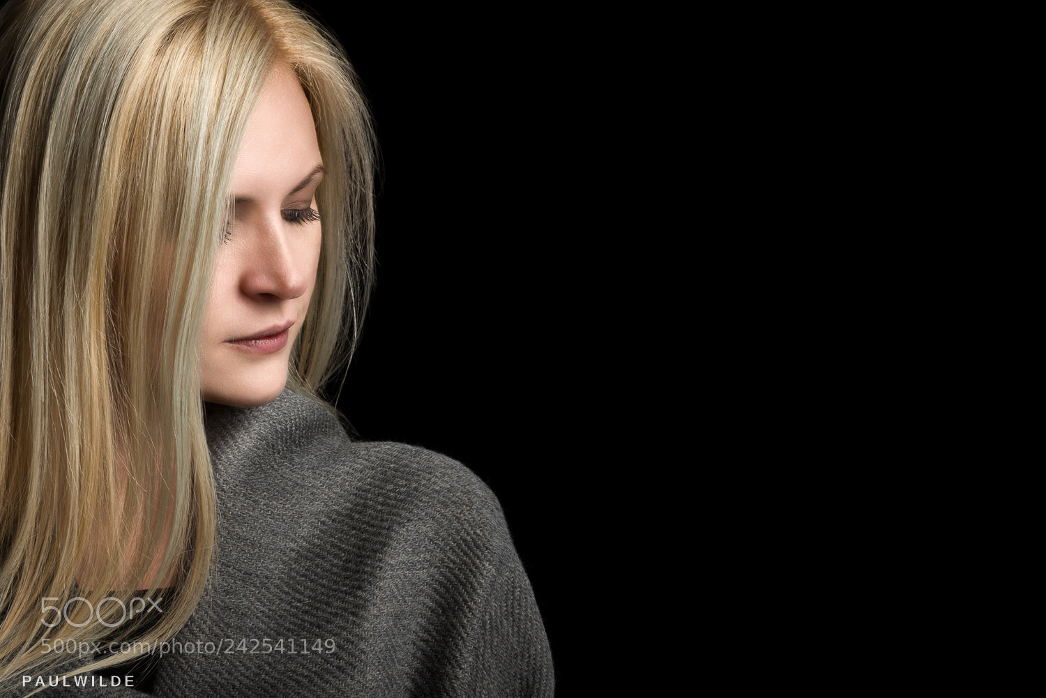 Nikon D810 sample photo. Elena with blanket photography
