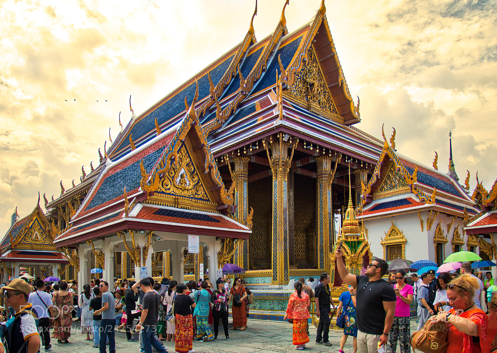 Canon EOS 7D Mark II sample photo. Grand palace photography
