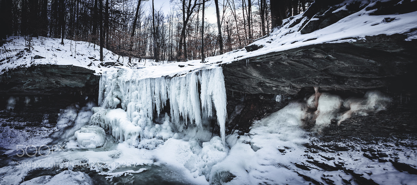 Olympus OM-D E-M5 II sample photo. Blue hen falls, cuyahoga photography