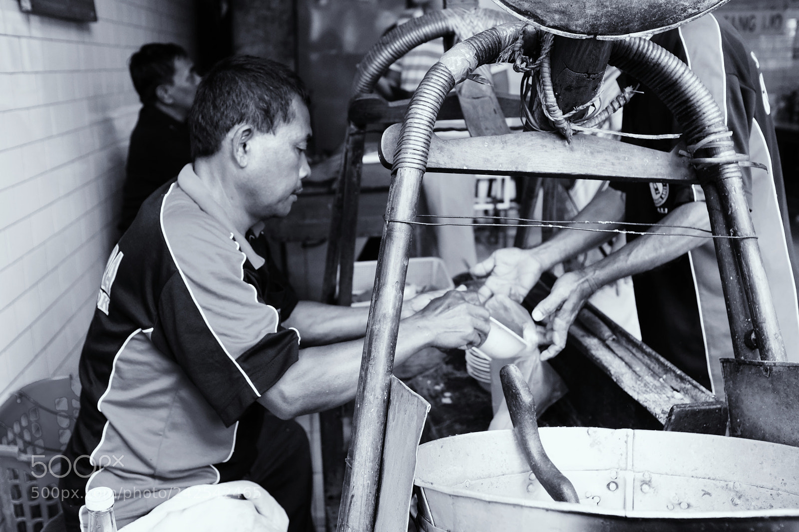 Fujifilm X100F sample photo. Teamwork photography