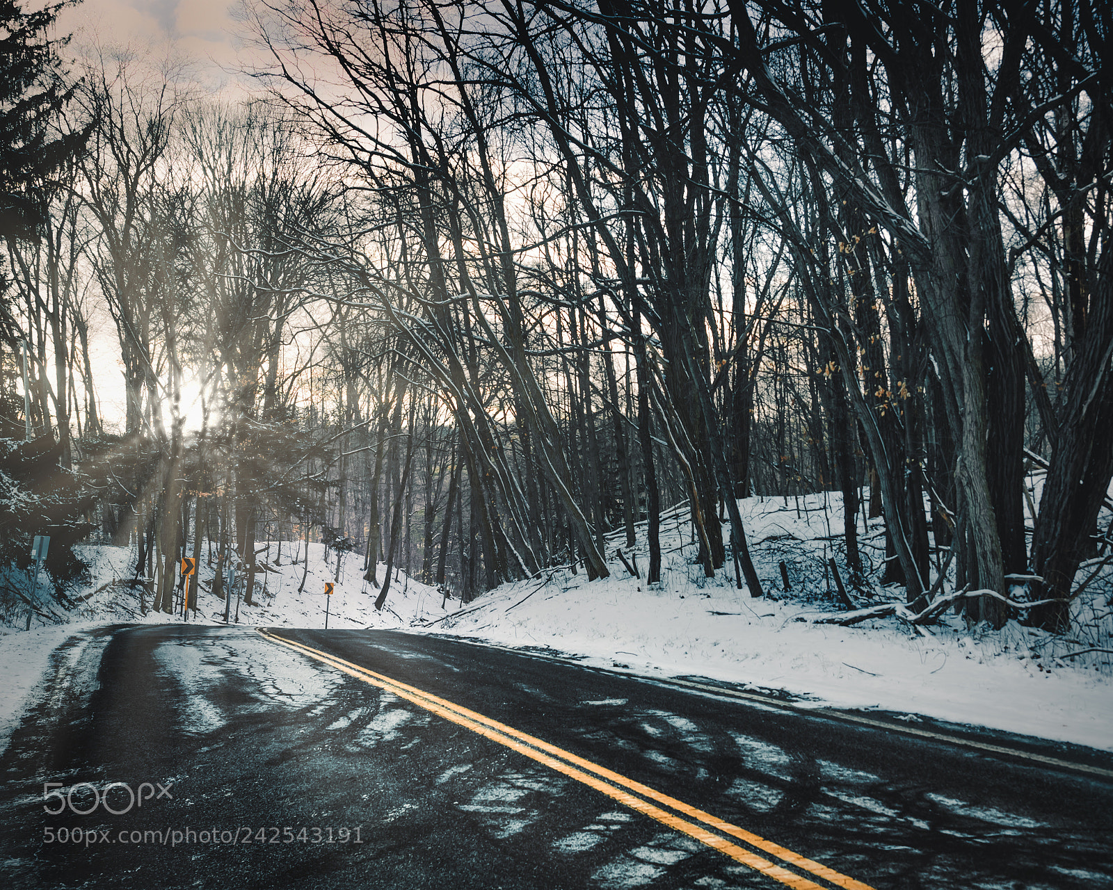 Olympus OM-D E-M5 II sample photo. Winter road photography