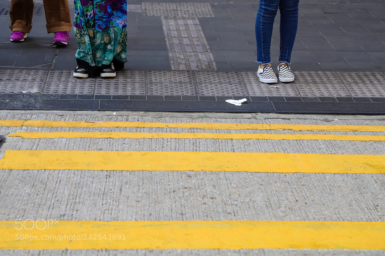 Canon EOS 6D Mark II sample photo. Shiny shy shoes photography