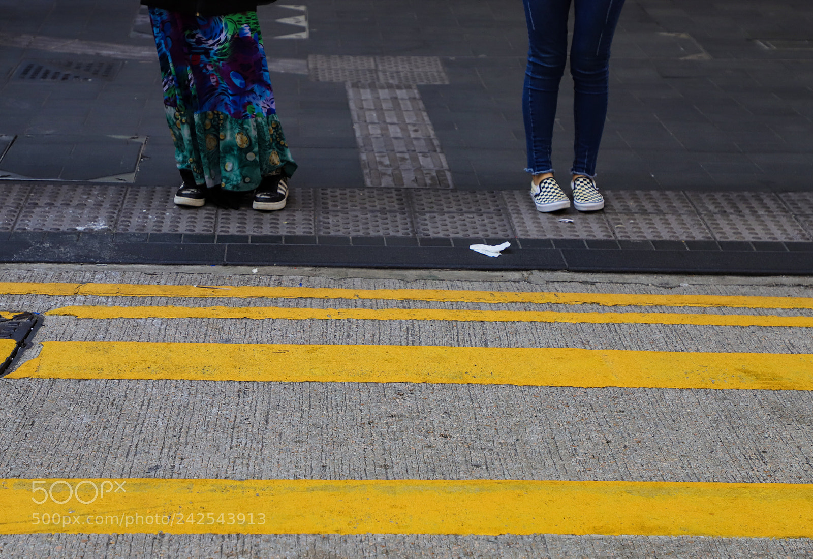 Canon EOS 6D Mark II sample photo. Shiny shy shoes photography