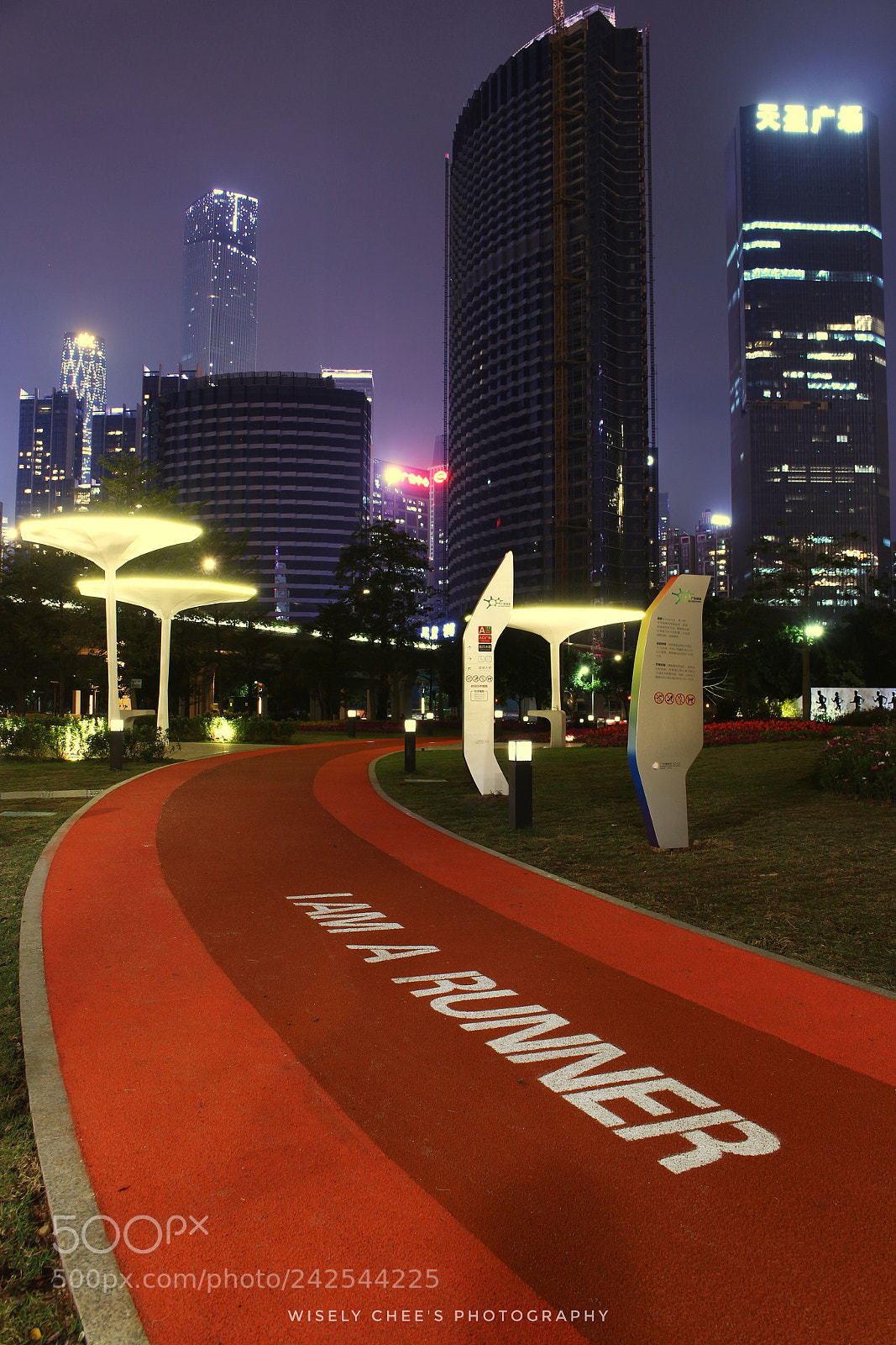 Canon EOS 100D (EOS Rebel SL1 / EOS Kiss X7) sample photo. Way to city photography