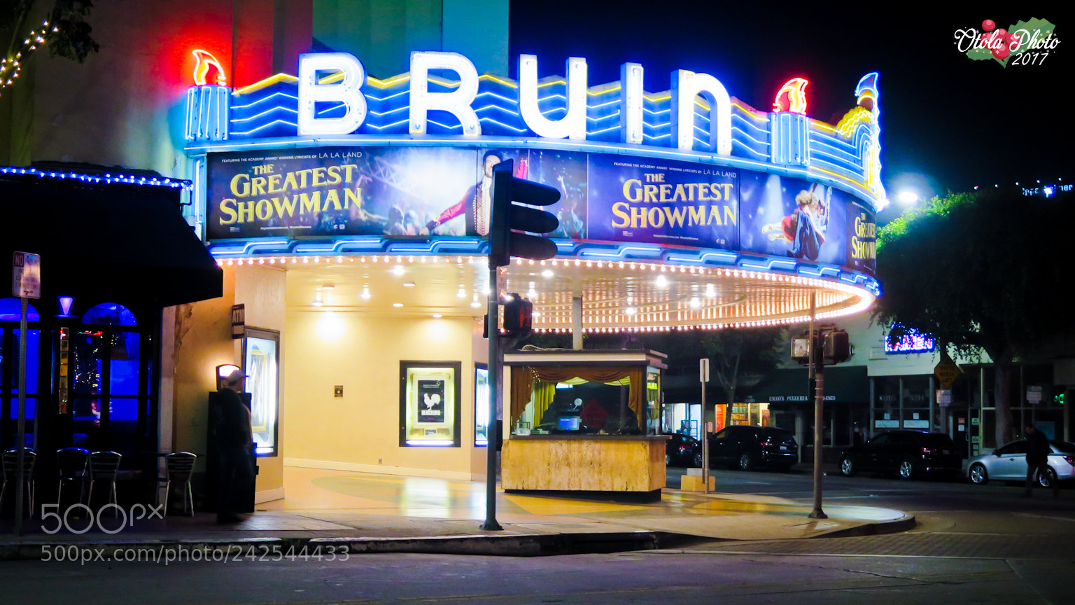 Canon PowerShot G16 sample photo. Regency bruin theater photography