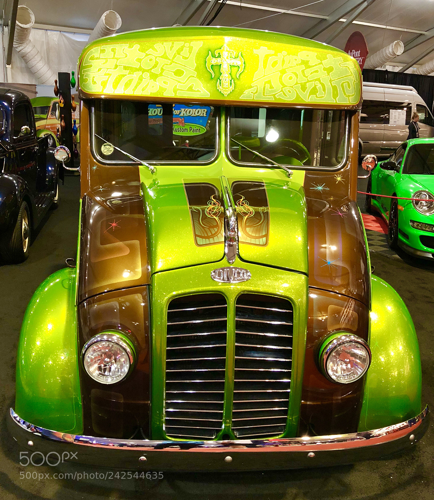 Apple iPhone 8 Plus sample photo. Colorful ride. at the photography