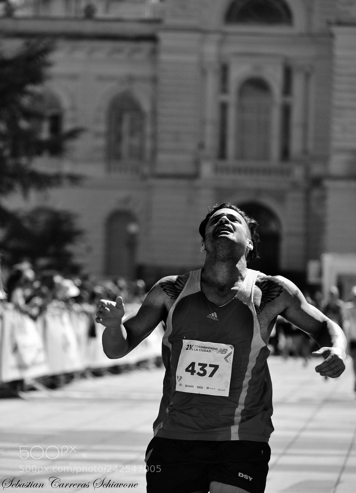 Nikon D3100 sample photo. Maraton new balance la photography